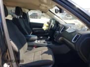 ✅ 2019 Dodge Durango SXT Plus • VIN: 1C4RDJAG7KC585514 • Lot: 42233631. Wystawiony na IAAI z przebiegiem 135 496 mil. Bezpłatny archiwum sprzedaży aukcyjnych z USA i szczegółowy raport historii pojazdu na DreamBid. Zdjęcie 5.