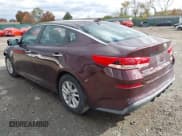 ✅ 2019 Kia Optima LX • VIN: 5XXGT4L35KG281278 • Лот: 43584008. Опубликован ранее на IAAI с пробегом 147 097 миль. Бесплатный доступ к архиву аукционных продаж из США и подробный отчёт об истории автомобиля на DreamBid. Изображение 3.