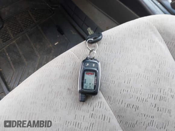 ✅ 2006 Hyundai Elantra GLS • VIN: KMHDN46DX6U304440 • Lot: 42251502. Wystawiony na IAAI z przebiegiem 143 530 mil. Bezpłatny archiwum sprzedaży aukcyjnych z USA i szczegółowy raport historii pojazdu na DreamBid. Zdjęcie 11.