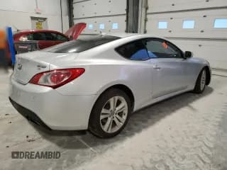 ✅ 2010 Hyundai Genesis Coupe • VIN: KMHHU6KHXAU004415 • Lot: 87134724. Wystawiony na Copart z przebiegiem 68 363 mil. Bezpłatny archiwum sprzedaży aukcyjnych z USA i szczegółowy raport historii pojazdu na DreamBid. Zdjęcie 3.