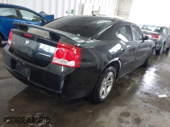✅ 2010 Dodge Charger • VIN: 2B3CA4CV8AH312994 • Lot: 43558591. Wystawiony na IAAI z przebiegiem 156 424 mil. Bezpłatny archiwum sprzedaży aukcyjnych z USA i szczegółowy raport historii pojazdu na DreamBid. Zdjęcie 4.