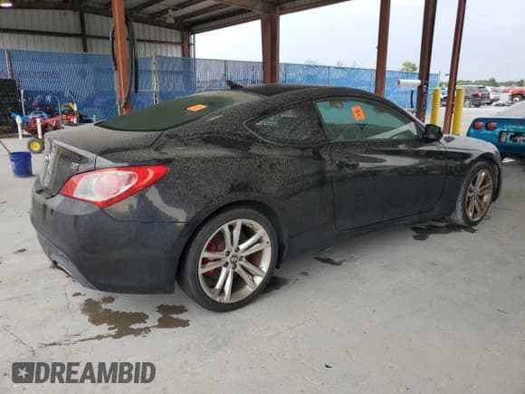 ✅ 2010 Hyundai Genesis Coupe • VIN: KMHHT6KD0AU035334 • Lot: 59239695. Wystawiony na Copart z przebiegiem 88 910 mil. Bezpłatny archiwum sprzedaży aukcyjnych z USA i szczegółowy raport historii pojazdu na DreamBid. Zdjęcie 3.