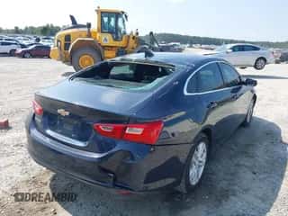 2017 Chevrolet Malibu LT с VIN 1G1ZE5ST1HF102437, выставлен на аукционе IAAI как лот 43040874 с пробегом 153 943 миль миль и . История ставок и продаж доступна на DreamBid. Изображение 6.