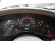 2003 Chevrolet Malibu LS z VIN 1G1NE52J13M708743, wystawiony jako Copart lot #84834634 z przebiegiem 292 197 mil mil oraz Czysty tytuł • Clean title. Historia ofert i sprzedaży dostępna na DreamBid. Obrazek 9.