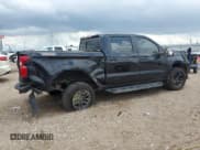 ✅ 2022 Chevrolet Silverado 1500 LT Trail Boss • VIN: 3GCUDFET1NG646193 • Lot: 62421255. Wystawiony na Copart z przebiegiem 32 343 mil. Bezpłatny archiwum sprzedaży aukcyjnych z USA i szczegółowy raport historii pojazdu na DreamBid. Zdjęcie 3.