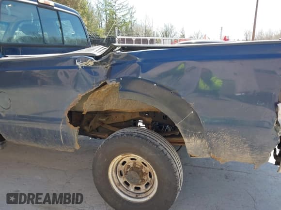 ✅ 2002 Ford F-350 XL • VIN: 1FTSX31F42EB85488 • Lot: 42072577. Listed on IAAI with 640,079 mi. Free auction sales archive from the USA and detailed vehicle history report at DreamBid. Image 6.