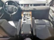 ✅ 2013 Land Rover Range Rover Sport HSE • VIN: SALSF2D44DA764393 • Lot: 81518425. Wystawiony na Copart z przebiegiem 211 410 mil. Bezpłatny archiwum sprzedaży aukcyjnych z USA i szczegółowy raport historii pojazdu na DreamBid. Zdjęcie 8.