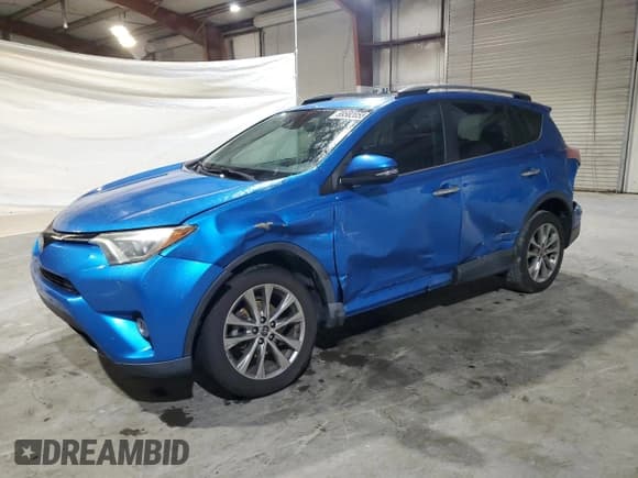 ✅ 2017 Toyota RAV4 Limited • VIN: 2T3YFREV0HW372858 • Lot: 69582055. Wystawiony na Copart z przebiegiem 105 967 mil. Bezpłatny archiwum sprzedaży aukcyjnych z USA i szczegółowy raport historii pojazdu na DreamBid. Zdjęcie 1.
