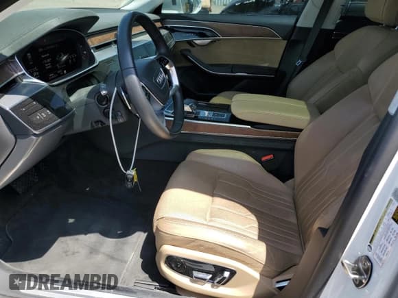 ✅ 2021 Audi A8 • VIN: WAU8DAF85MN018820 • Lot: 58638003. Wystawiony na Copart z przebiegiem 18 069 mil. Bezpłatny archiwum sprzedaży aukcyjnych z USA i szczegółowy raport historii pojazdu na DreamBid. Zdjęcie 7.