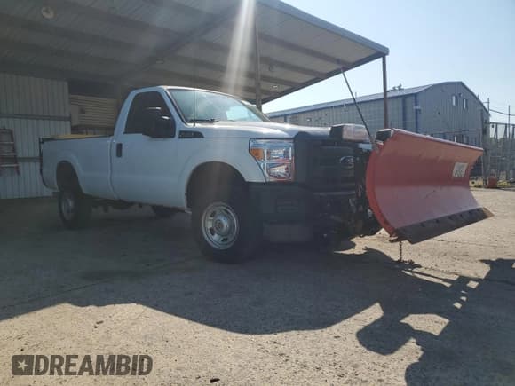 ✅ 2014 Ford F-250 XL • VIN: 1FTBF2B67EEB04774 • Lot: 80397695. Listed on Copart with 20,214 mi. Free auction sales archive from the USA and detailed vehicle history report at DreamBid. Image 4.