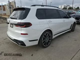✅ 2025 BMW X7 xDrive40i • VIN: 5UX23EM06S9W31517 • Лот: 93693105. Опубликован ранее на Copart с пробегом Не указан. Бесплатный доступ к архиву аукционных продаж из США и подробный отчёт об истории автомобиля на DreamBid. Изображение 3.