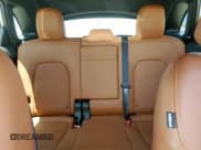 ✅ 2024 VinFast VF 8 Plus • VIN: RLLV1AFA6RH004423 • Lot: 64814695. Wystawiony na Copart z przebiegiem 8 863 mil. Bezpłatny archiwum sprzedaży aukcyjnych z USA i szczegółowy raport historii pojazdu na DreamBid. Zdjęcie 10.