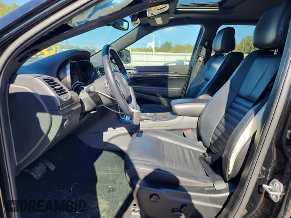 ✅ 2020 Jeep Grand Cherokee Limited X • VIN: 1C4RJEBGXLC392869 • Lot: 90638475. Wystawiony na Copart z przebiegiem 67 458 mil. Bezpłatny archiwum sprzedaży aukcyjnych z USA i szczegółowy raport historii pojazdu na DreamBid. Zdjęcie 7.