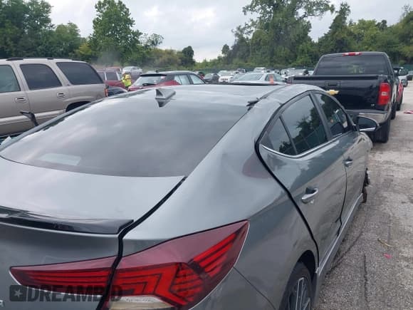 ✅ 2019 Hyundai Elantra Sport • VIN: KMHD04LB4KU820160 • Lot: 43299567. Listed on IAAI with 80,482 mi. Free auction sales archive from the USA and detailed vehicle history report at DreamBid. Image 15.