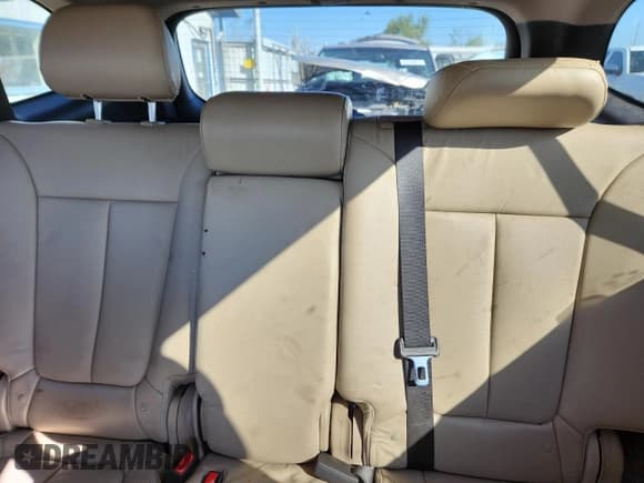 ✅ 2011 Hyundai Santa Fe Limited • VIN: 5XYZKDAG6BG024174 • Lot: 83810825. Listed on Copart with 84,166 mi. Free auction sales archive from the USA and detailed vehicle history report at DreamBid. Image 10.