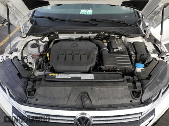 ✅ 2019 Volkswagen Arteon SEL R-Line • VIN: WVWHR7AN7KE031165 • Lot: 44372815. Listed on Copart with 12,886 mi. Free auction sales archive from the USA and detailed vehicle history report at DreamBid. Image 11.