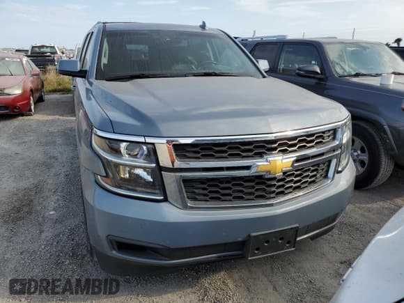✅ 2015 Chevrolet Suburban LT • VIN: 1GNSKJKC7FR644106 • Lot: 76711644. Wystawiony na Copart z przebiegiem 139 649 mil. Bezpłatny archiwum sprzedaży aukcyjnych z USA i szczegółowy raport historii pojazdu na DreamBid. Zdjęcie 5.