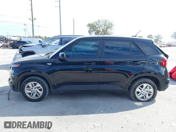 ✅ 2023 Hyundai Venue SE • VIN: KMHRB8A37PU220498 • Lot: 41273705. Listed on IAAI with 20,004 mi. Free auction sales archive from the USA and detailed vehicle history report at DreamBid. Image 14.