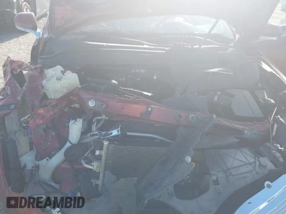 ✅ 2016 Lincoln MKZ • VIN: 3LN6L2G90GR620483 • Lot: 43340318. Wystawiony na IAAI z przebiegiem 104 461 mil. Bezpłatny archiwum sprzedaży aukcyjnych z USA i szczegółowy raport historii pojazdu na DreamBid. Zdjęcie 10.