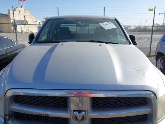 ✅ 2009 Dodge 1500 SLT • VIN: 1D3HB18P69S767526 • Lot: 41812540. Wystawiony na IAAI z przebiegiem 271 136 mil. Bezpłatny archiwum sprzedaży aukcyjnych z USA i szczegółowy raport historii pojazdu na DreamBid. Zdjęcie 20.