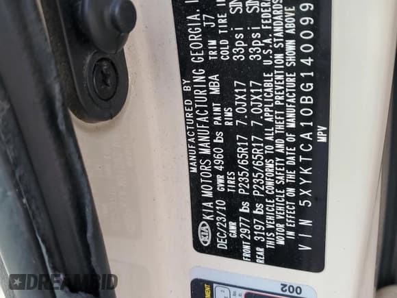 ✅ 2011 Kia Sorento LX • VIN: 5XYKTCA10BG140099 • Lot: 92327165. Listed on Copart with 170,473 mi. Free auction sales archive from the USA and detailed vehicle history report at DreamBid. Image 13.