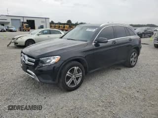✅ 2019 Mercedes-Benz GLC 300 • VIN: WDC0G4JB6KF530941 • Lot: 85876095. Wystawiony na Copart z przebiegiem 142 922 mil. Bezpłatny archiwum sprzedaży aukcyjnych z USA i szczegółowy raport historii pojazdu na DreamBid. Zdjęcie 1.