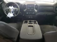 ✅ 2025 Chevrolet Silverado 2500HD • VIN: 1GC5KLE79SF270822 • Lot: 71915315. Wystawiony na Copart z przebiegiem 6 787 mil. Bezpłatny archiwum sprzedaży aukcyjnych z USA i szczegółowy raport historii pojazdu na DreamBid. Zdjęcie 8.