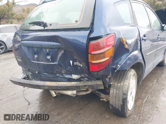 ✅ 2004 Pontiac Vibe • VIN: 5Y2SM62834Z434126 • Lot: 43723450. Wystawiony na IAAI z przebiegiem Nie podano. Bezpłatny archiwum sprzedaży aukcyjnych z USA i szczegółowy raport historii pojazdu na DreamBid. Zdjęcie 6.