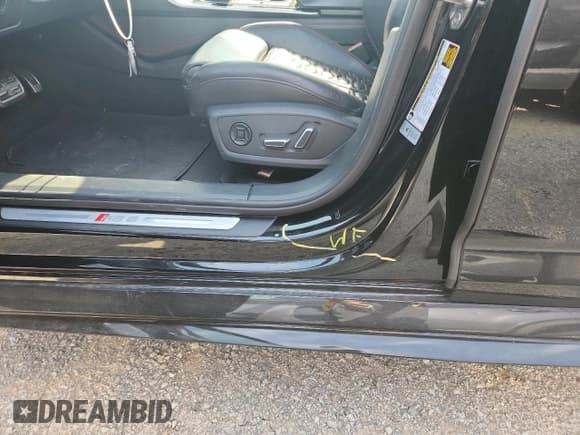 ✅ 2024 Audi RS 6 performance • VIN: WUA1DBF21RN905346 • Lot: 69074885. Listed on Copart with 19,442 mi. Free auction sales archive from the USA and detailed vehicle history report at DreamBid. Image 13.