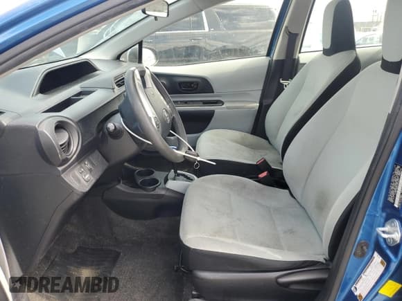 ✅ 2013 Toyota Prius One • VIN: JTDKDTB39D1557074 • Lot: 81457325. Listed on Copart with 113,393 mi. Free auction sales archive from the USA and detailed vehicle history report at DreamBid. Image 7.