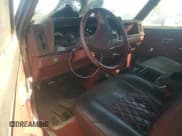 ✅ 1986 Ford Bronco • VIN: 1FMCU14TXGUB73650 • Lot: 69687785. Wystawiony na Copart z przebiegiem Nie podano. Bezpłatny archiwum sprzedaży aukcyjnych z USA i szczegółowy raport historii pojazdu na DreamBid. Zdjęcie 8.