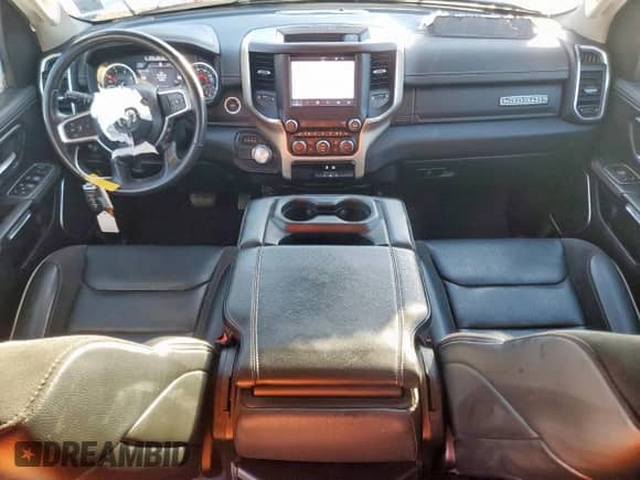 2022 Ram 1500 Laramie с VIN 1C6RREJM8NN187582, выставлен на аукционе Copart как лот 90920705 с пробегом 97 286 миль миль и Списание • Salvage title. История ставок и продаж доступна на DreamBid. Изображение 8.