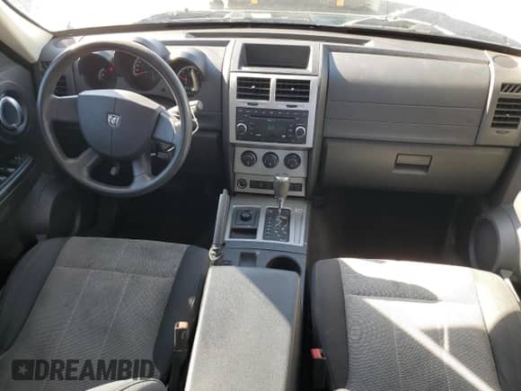 2008 Dodge Nitro SE с VIN 1D8GU28K08W202562, выставлен на аукционе Copart как лот 76526274 с пробегом 230 231 миль миль и Чистый • Clean title. История ставок и продаж доступна на DreamBid. Изображение 8.