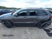 ✅ 2017 Jeep Grand Cherokee Altitude • VIN: 1C4RJEAG5HC925705 • Lot: 42000296. Listed on IAAI with 67,565 mi. Free auction sales archive from the USA and detailed vehicle history report at DreamBid. Image 15.