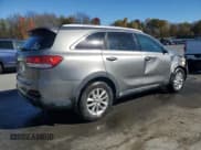 ✅ 2016 Kia Sorento LX • VIN: 5XYPGDA58GG108897 • Lot: 89691645. Listed on Copart with 108,053 mi. Free auction sales archive from the USA and detailed vehicle history report at DreamBid. Image 3.