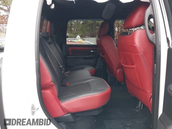 ✅ 2017 Ram 1500 Rebel • VIN: 1C6RR7YT5HS500568 • Lot: 43525034. Listed on IAAI with 90,798 mi. Free auction sales archive from the USA and detailed vehicle history report at DreamBid. Image 8.