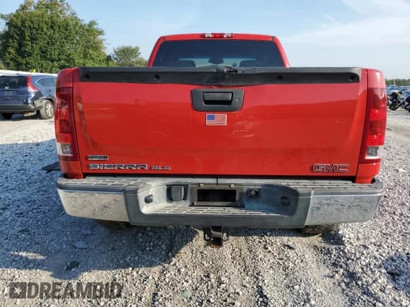 ✅ 2011 GMC Sierra 1500 SLE • VIN: 1GTR1VE00BZ210347 • Lot: 80898105. Wystawiony na Copart z przebiegiem 219 414 mil. Bezpłatny archiwum sprzedaży aukcyjnych z USA i szczegółowy raport historii pojazdu na DreamBid. Zdjęcie 6.