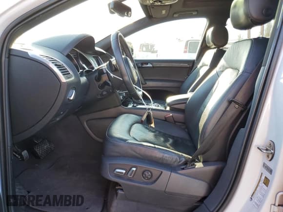 ✅ 2015 Audi Q7 S line Prestige • VIN: WA1DGAFE4FD028868 • Lot: 42182795. Listed on Copart with 127,491 mi. Free auction sales archive from the USA and detailed vehicle history report at DreamBid. Image 7.