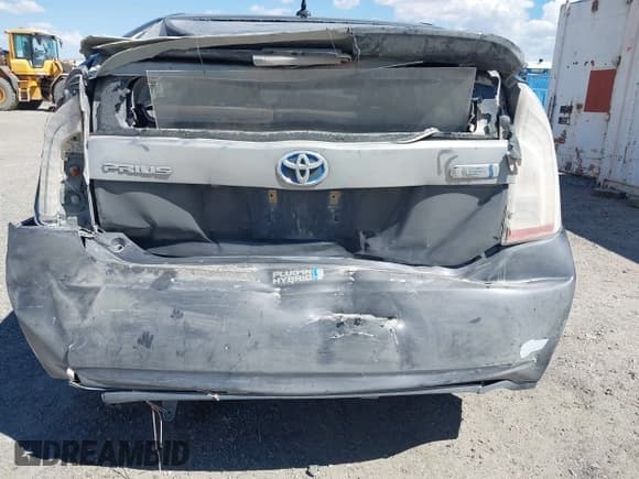 ✅ 2014 Toyota Prius • VIN: JTDKN3DP6E3059594 • Lot: 43221101. Listed on IAAI with 218,595 mi. Free auction sales archive from the USA and detailed vehicle history report at DreamBid. Image 6.