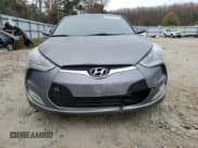 ✅ 2012 Hyundai Veloster w/Red Int • VIN: KMHTC6AD9CU046959 • Lot: 83372544. Wystawiony na Copart z przebiegiem 127 380 mil. Bezpłatny archiwum sprzedaży aukcyjnych z USA i szczegółowy raport historii pojazdu na DreamBid. Zdjęcie 5.