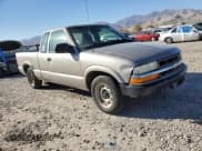 ✅ 2003 Chevrolet S-10 LS • VIN: 1GCCS19H538272863 • Lot: 92825525. Listed on Copart with 194,982 mi. Free auction sales archive from the USA and detailed vehicle history report at DreamBid. Image 4.