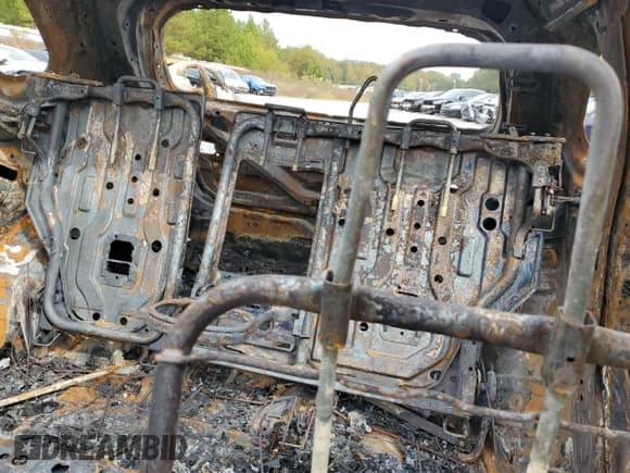 ✅ 2016 Mitsubishi Outlander SEL • VIN: JA4AR4AW9GZ026827 • Lot: 82723795. Listed on Copart with Not provided. Free auction sales archive from the USA and detailed vehicle history report at DreamBid. Image 10.