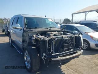 ✅ 2011 Cadillac Escalade • VIN: 1GYS4AEF5BR257003 • Lot: 42961394. Wystawiony na IAAI z przebiegiem 202 249 mil. Bezpłatny archiwum sprzedaży aukcyjnych z USA i szczegółowy raport historii pojazdu na DreamBid. Zdjęcie 1.