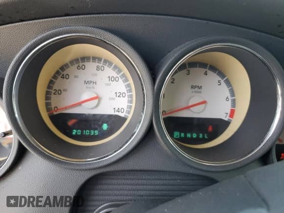 2008 Dodge Charger с VIN 2B3KA43R88H167433, выставлен на аукционе Copart как лот 65660564 с пробегом 201 039 миль миль и Чистый • Clean title. История ставок и продаж доступна на DreamBid. Изображение 9.