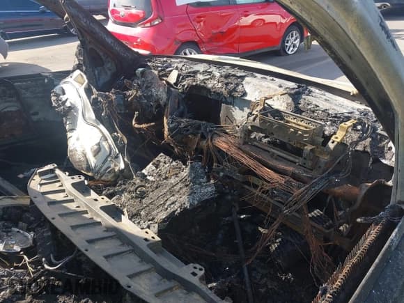 ✅ 2008 Chevrolet Suburban 3LT • VIN: 1GNFC16J58J225020 • Лот: 43286322. Опубликован ранее на IAAI с пробегом Не указан. Бесплатный доступ к архиву аукционных продаж из США и подробный отчёт об истории автомобиля на DreamBid. Изображение 5.