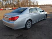 ✅ 2012 Toyota Avalon • VIN: 4T1BK3DB9CU454479 • Lot: 43689334. Listed on IAAI with 298,090 mi. Free auction sales archive from the USA and detailed vehicle history report at DreamBid. Image 4.