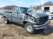 ✅ 1995 Ford F-250 • VIN: 2FTHF25H8SCA12128 • Lot: 41806359. Listed on IAAI with 90,950 mi. Free auction sales archive from the USA and detailed vehicle history report at DreamBid. Image 1.