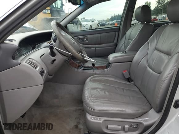 ✅ 2002 Toyota Avalon XLS • VIN: 4T1BF28BX2U250944 • Лот: 90625615. Опубликован ранее на Copart с пробегом 179 502 миль. Бесплатный доступ к архиву аукционных продаж из США и подробный отчёт об истории автомобиля на DreamBid. Изображение 7.