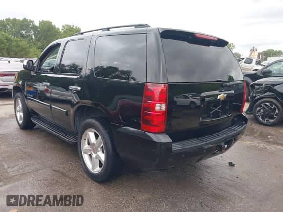 2008 Chevrolet Tahoe LTZ с VIN 1GNFK13038R176495, выставлен на аукционе IAAI как лот 42831935 с пробегом 195 782 миль миль и . История ставок и продаж доступна на DreamBid. Изображение 3.
