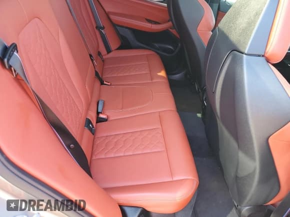 ✅ 2021 BMW X3 M • VIN: 5YMTS0C06M9G49879 • Lot: 45193814. Wystawiony na Copart z przebiegiem 27 993 mil. Bezpłatny archiwum sprzedaży aukcyjnych z USA i szczegółowy raport historii pojazdu na DreamBid. Zdjęcie 11.